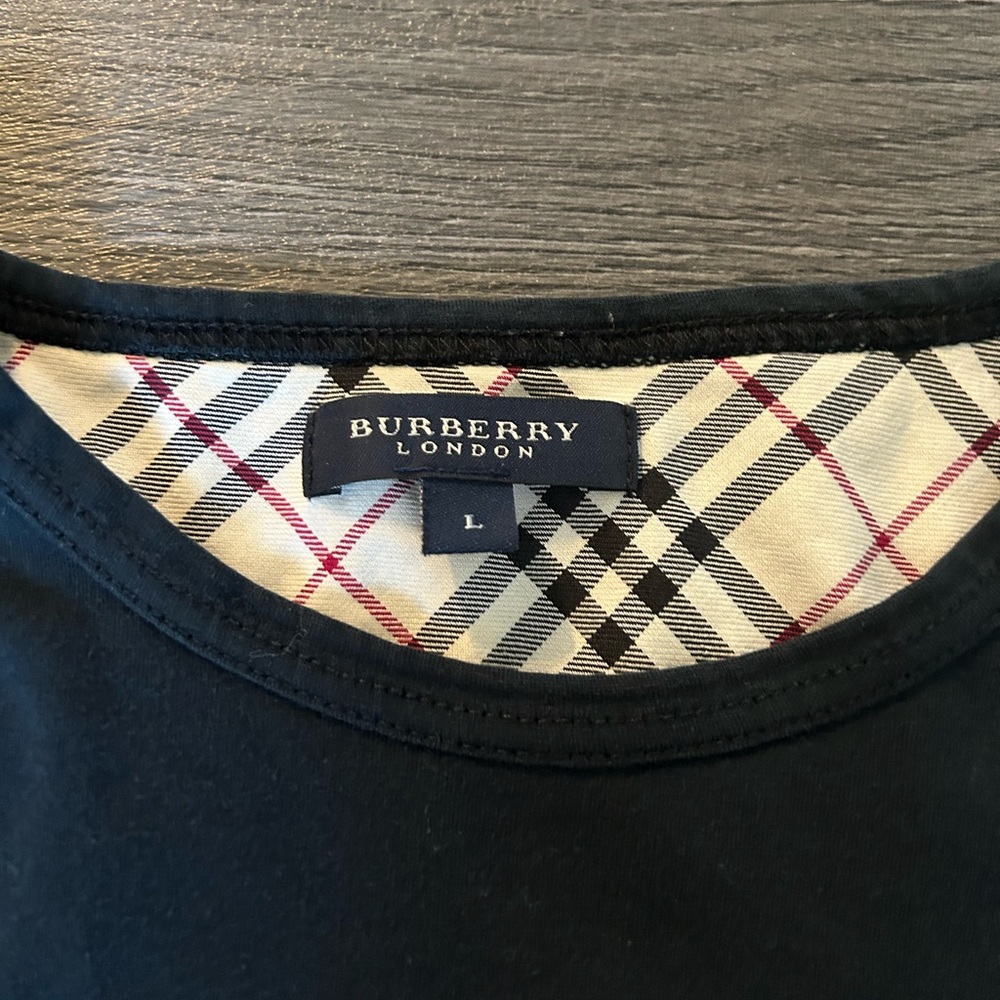 Burberry long sleeve - Picture 3 of 4